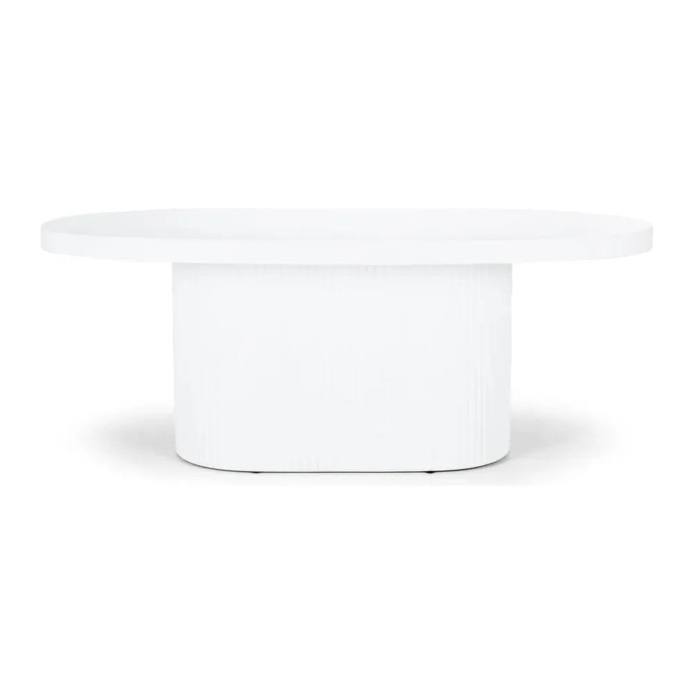 High-Quality Outdoor Dining Tables | 100% HOME Dimocks