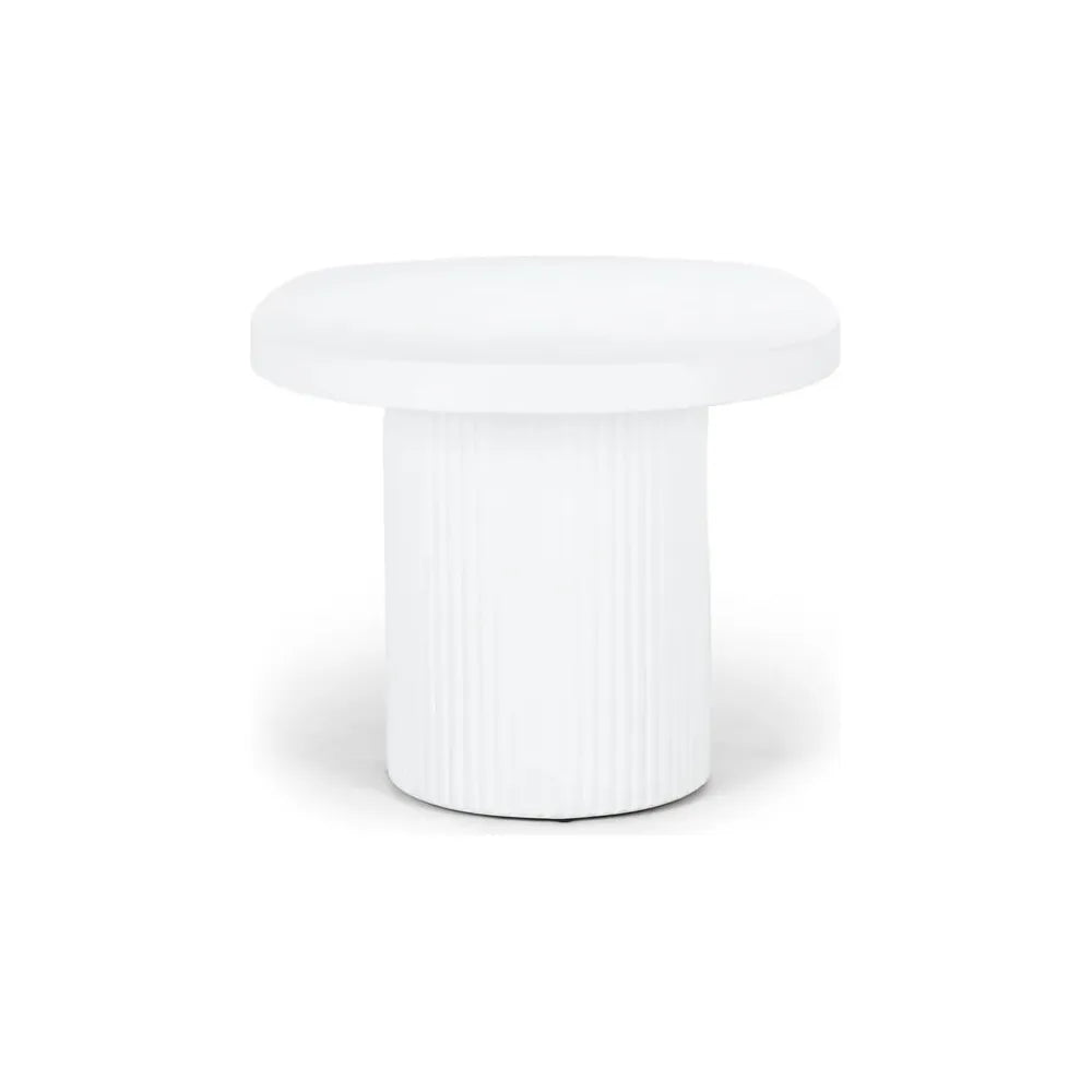 High-Quality Outdoor Dining Tables | 100% HOME Dimocks