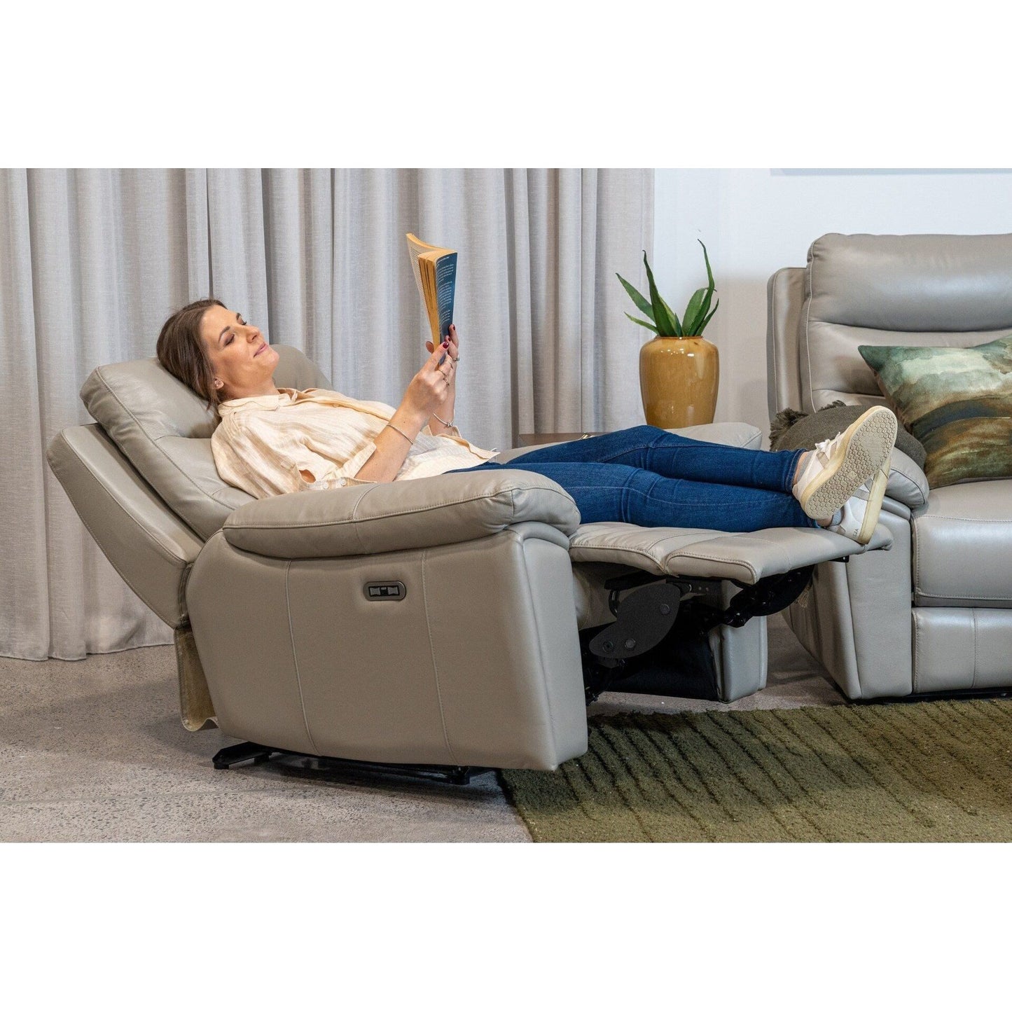Derby Power Recliner - Leather
