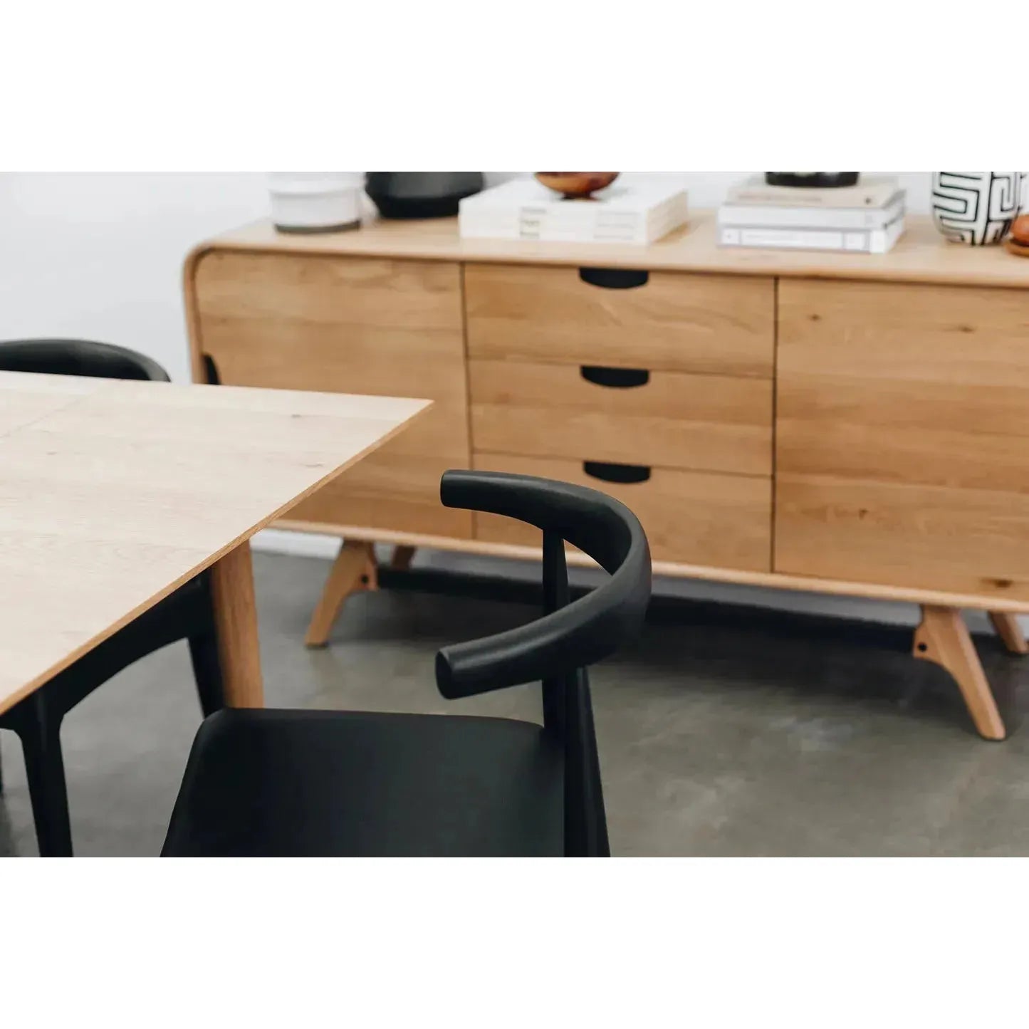 Flow Sideboard