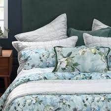 Tranquille Bedspread Set
