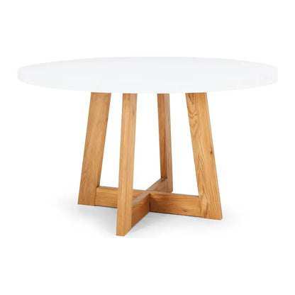 High-Quality Outdoor Dining Tables | 100% HOME Dimocks