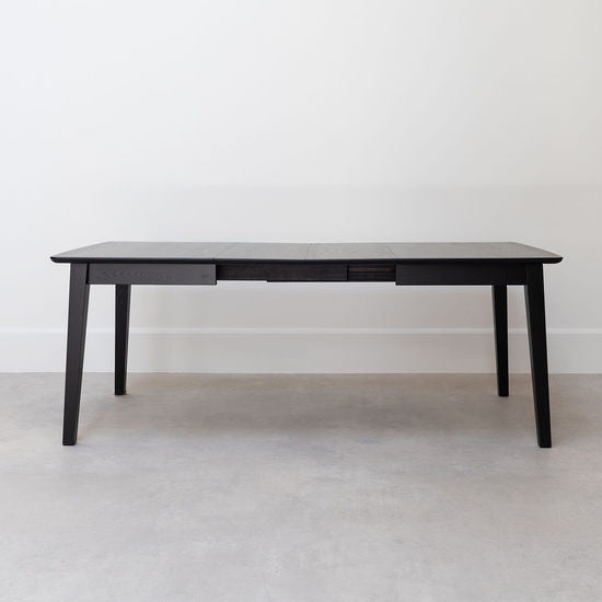 Arco 1300 Extension Dining Table