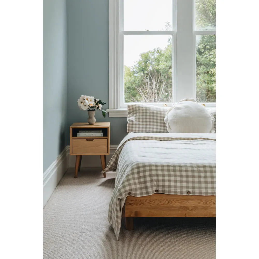 Oslo Square Bedside