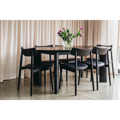 Kontur Dining Table