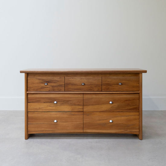 Verso 7-Drawer Lowboy