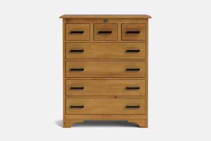 Villager 7-Drawer Scotch Chest