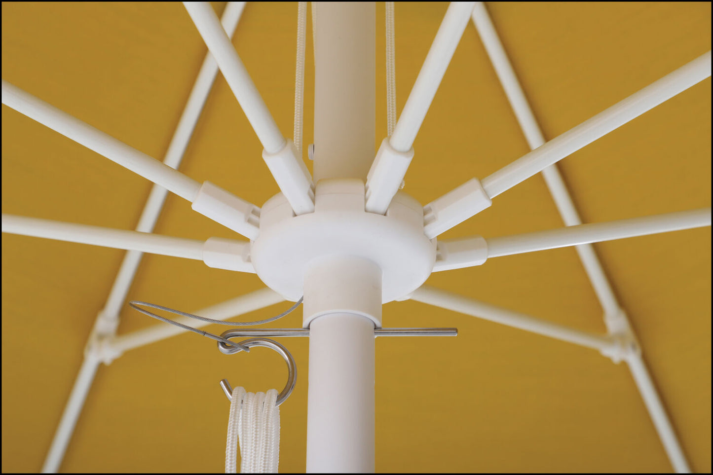 Zest 2.7m Round Umbrella