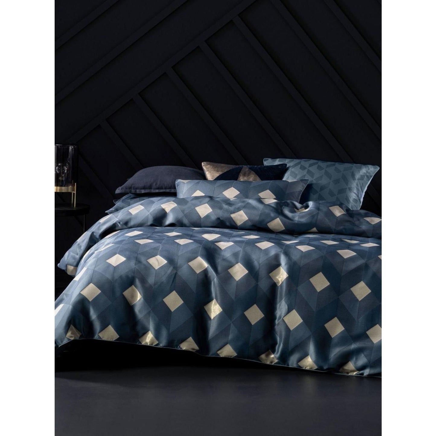 Everett Navy Duvet Cover Set